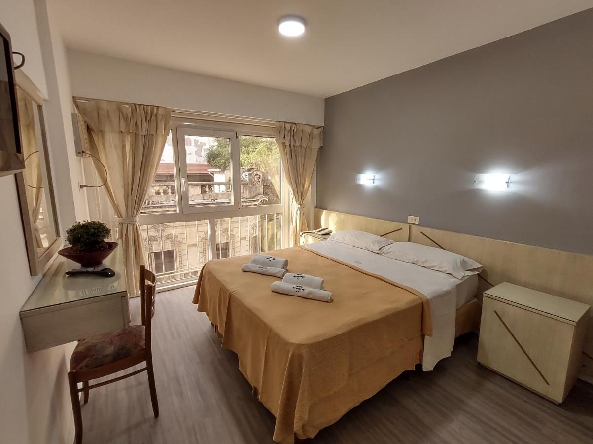 Adm Ayamitre Hotel Buenos Aires Bagian luar foto